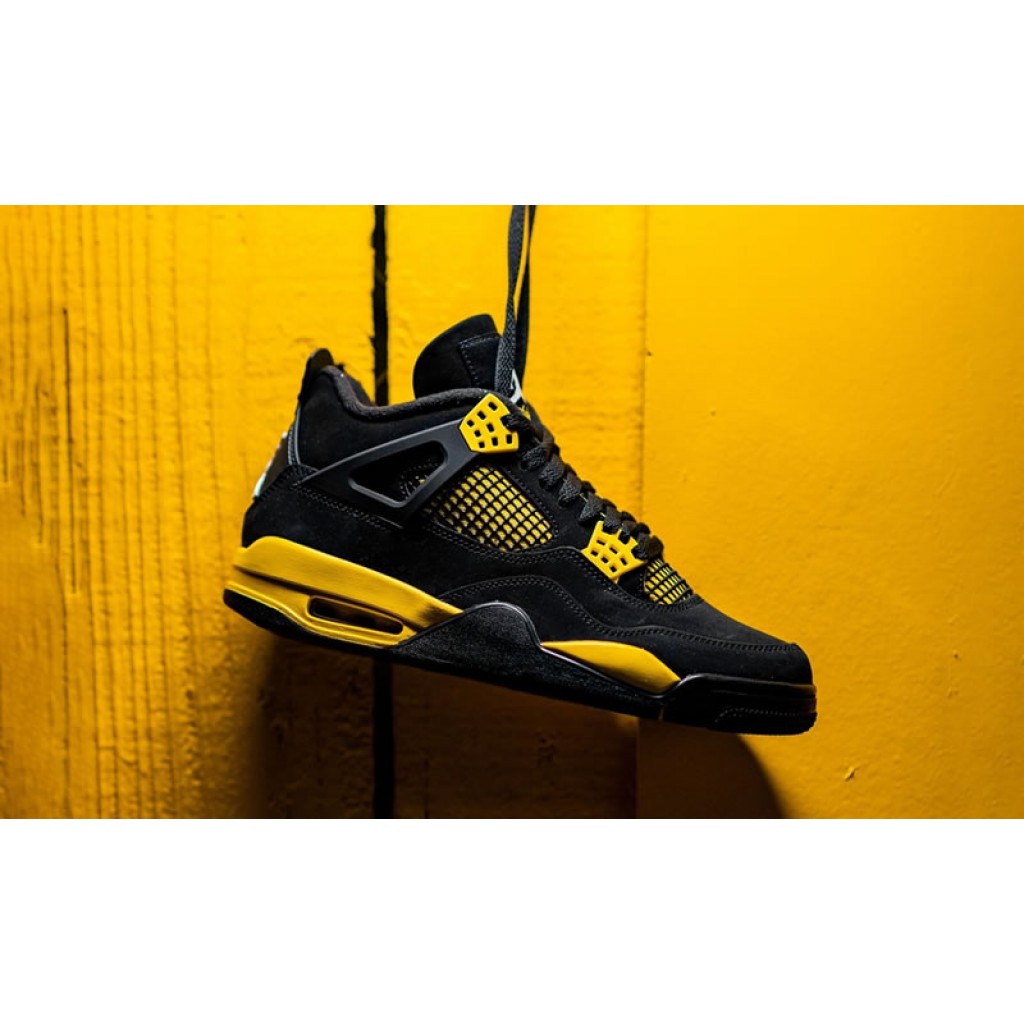 Air Jordan 4 "Thunder" Yellow 2023 Outfit Release Date