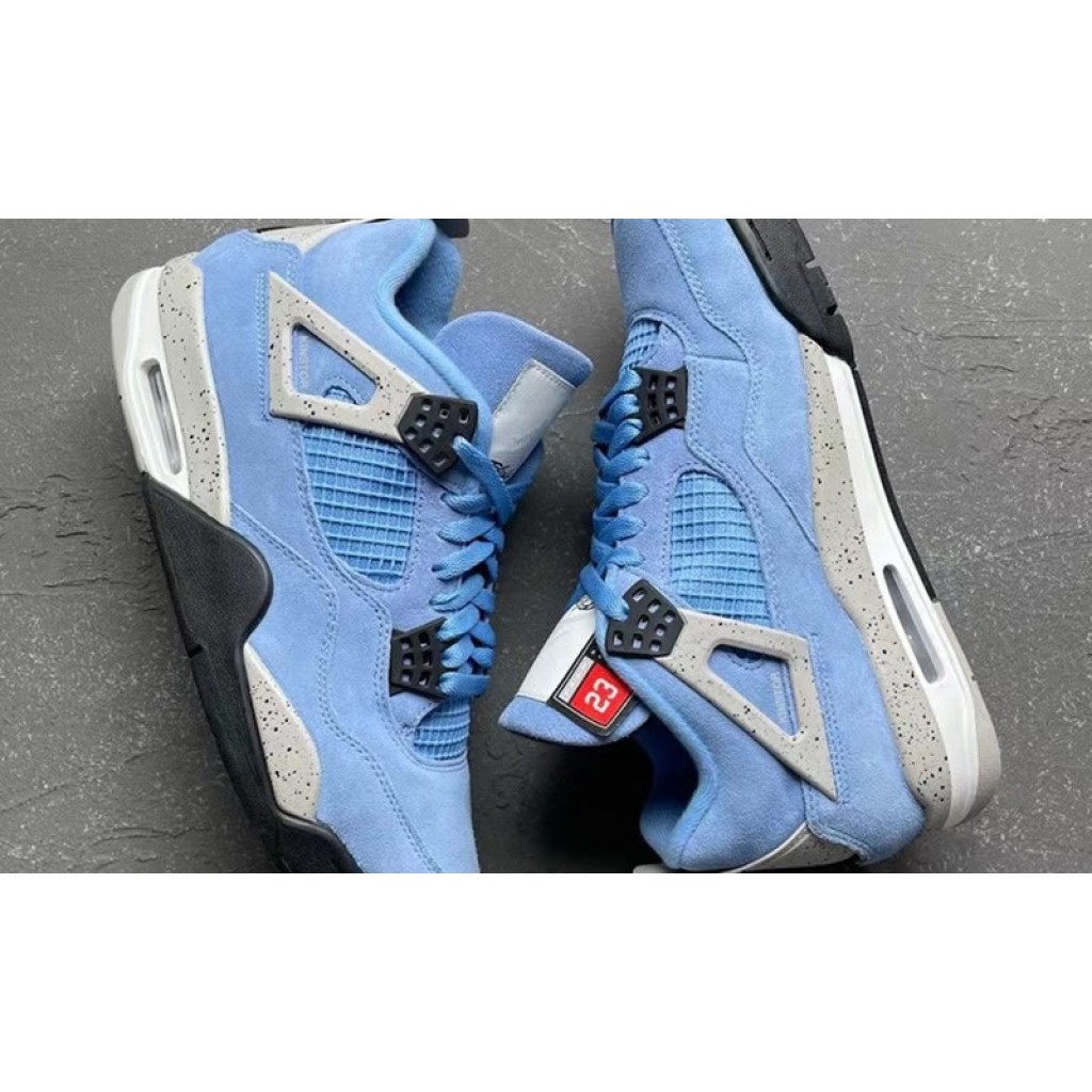 Air Jordan 4 "University Blue / Unc" Outfit On Feet Reps